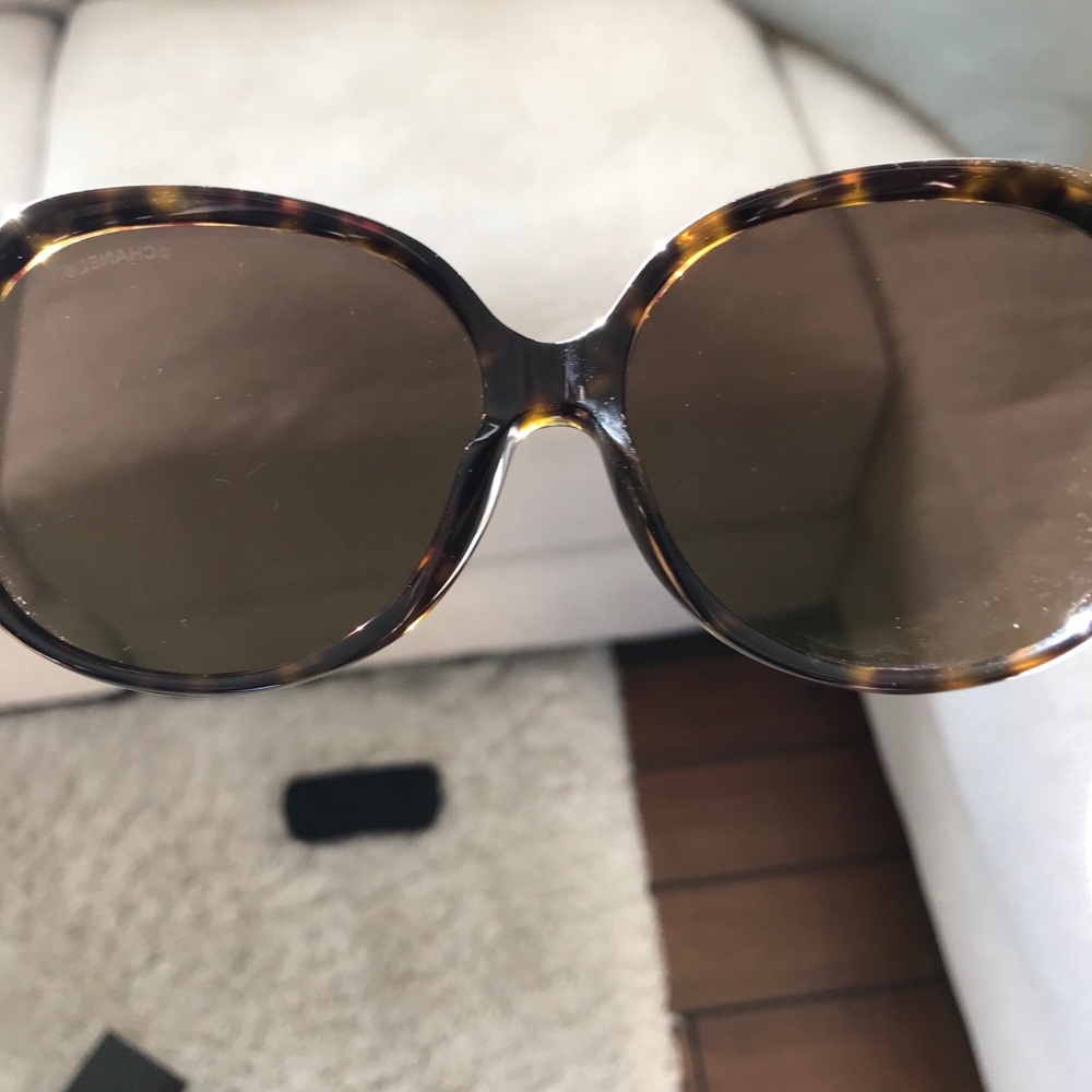 CHANEL sunglasses 5196 - Picture 8 of 14